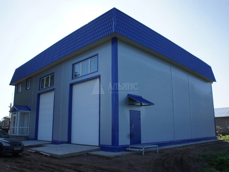 Грузовой автосервис из сэндвич-панелей - фото 2